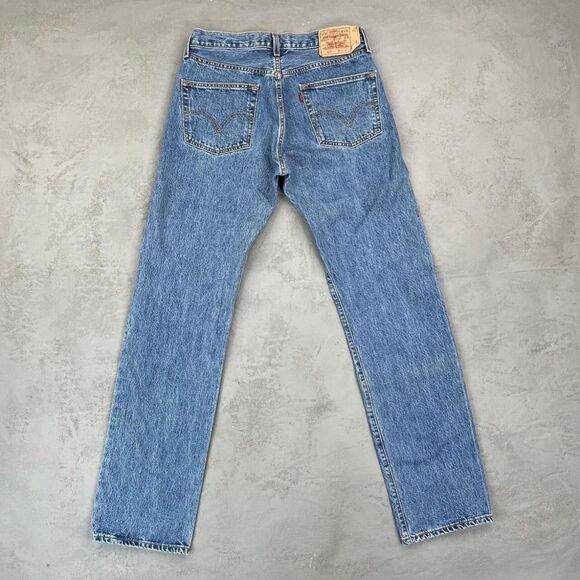 Vintage 2004 Levi's 501 Fit Stonewashed Denim Red Tab Jeans Fit 32 x 35 - Picture 6 of 8
